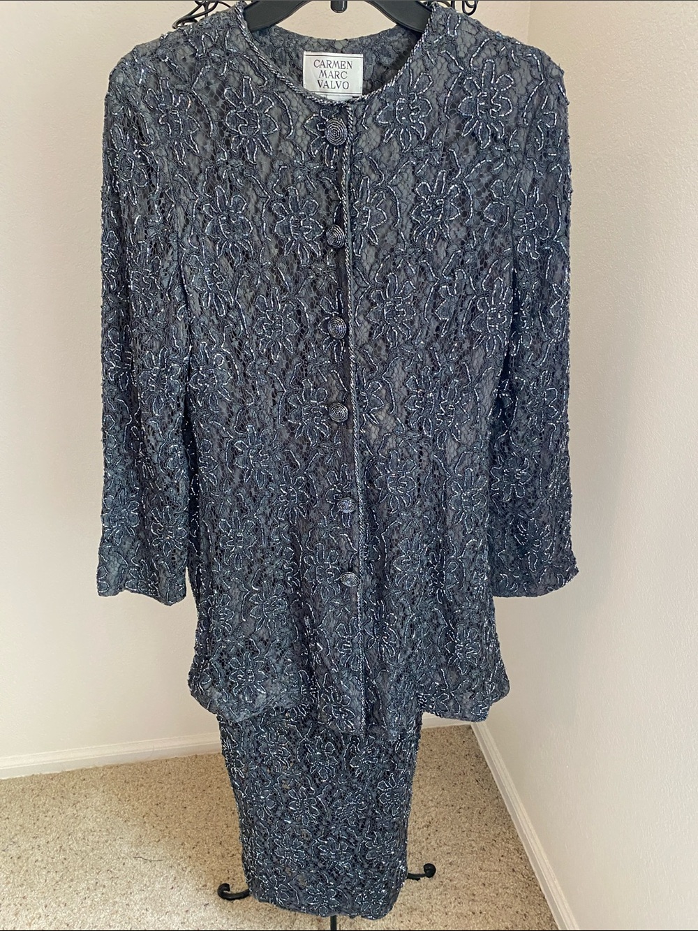 Gorgeous Carmen Marc Valvo Black Floral Lace Beaded Embellished Jacket & Skirt